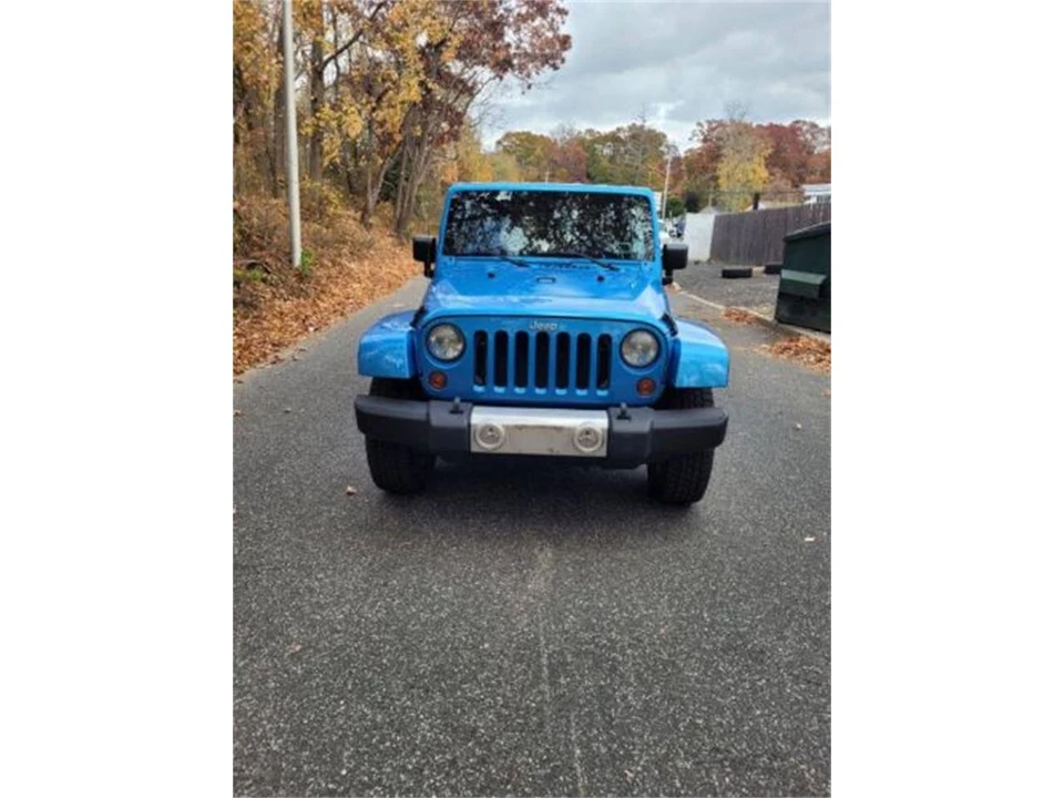 2020 Jeep JL Wrangler - Image 9 of 13