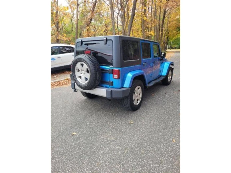 2020 Jeep JL Wrangler - Image 10 of 13