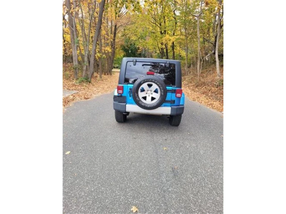 2020 Jeep JL Wrangler - Image 7 of 13