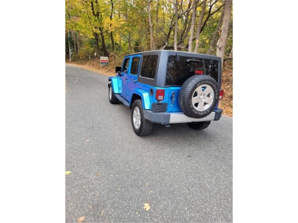 2020 Jeep JL Wrangler - Image 8 of 13