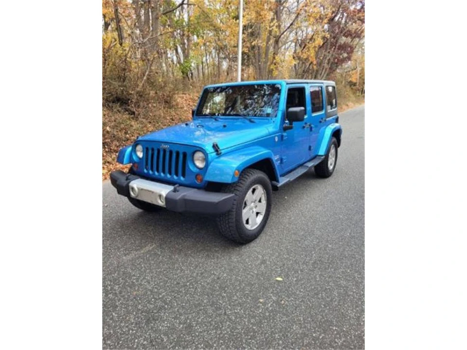 2020 Jeep JL Wrangler - Image 11 of 13