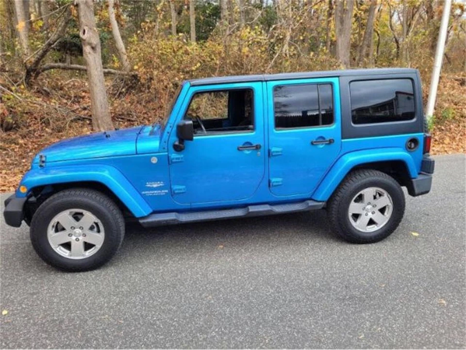 2020 Jeep JL Wrangler - Image 12 of 13
