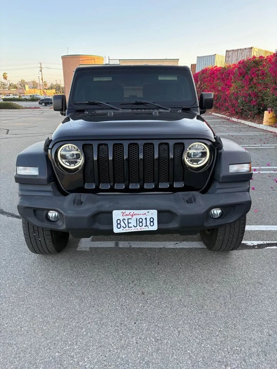 2020 Jeep JL Wrangler - Image 5 of 15