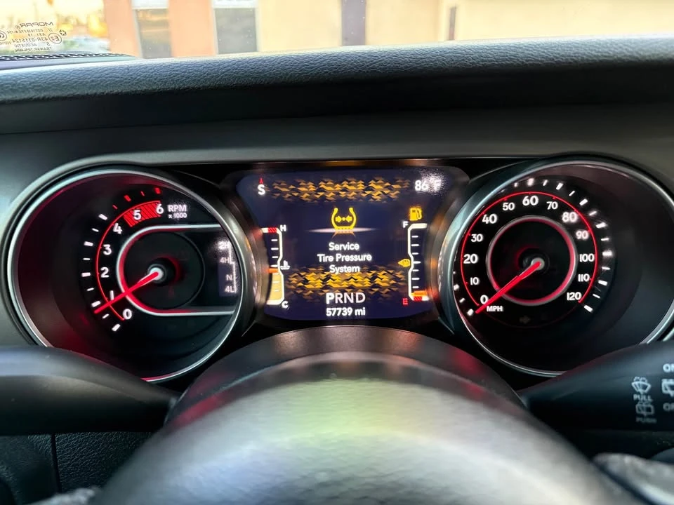 2020 Jeep JL Wrangler - Image 15 of 15