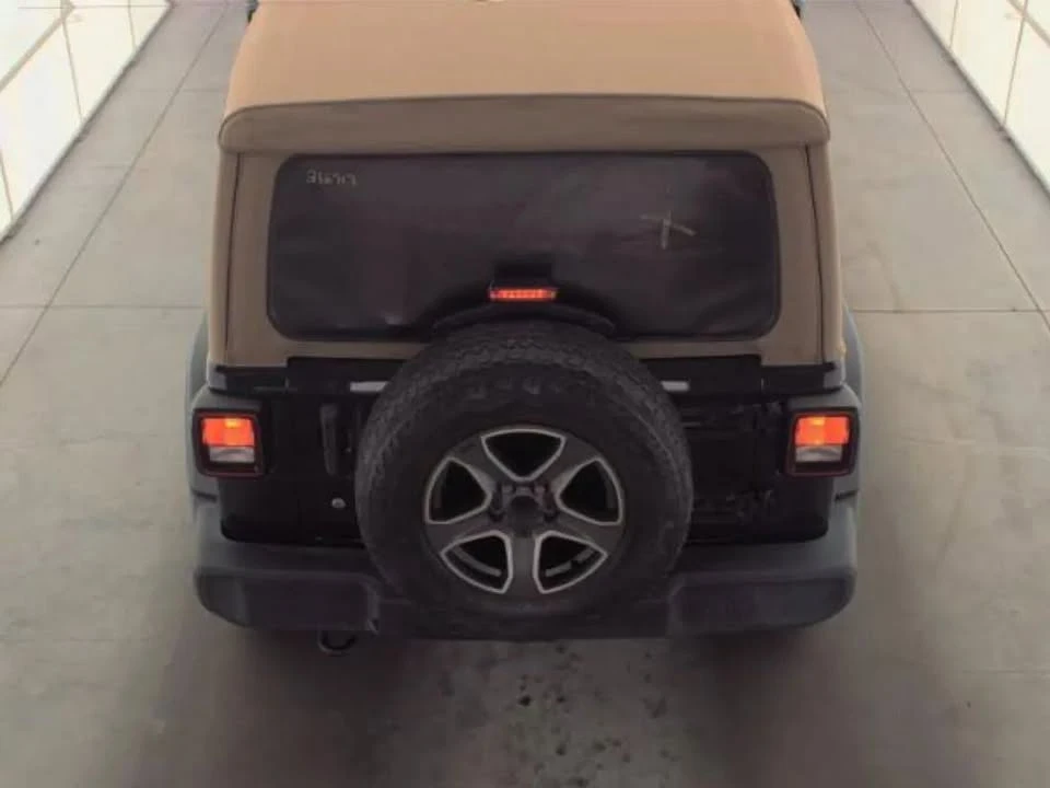 2020 Jeep JL Wrangler - Image 5 of 19