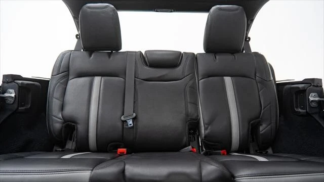 2020 Jeep JL Wrangler - Image 18 of 21
