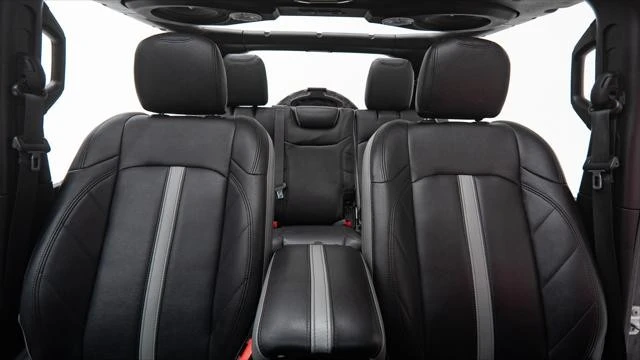 2020 Jeep JL Wrangler - Image 20 of 21