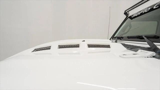 2020 Jeep JL Wrangler - Image 12 of 23