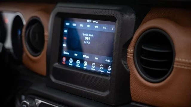 2020 Jeep JL Wrangler - Image 17 of 21