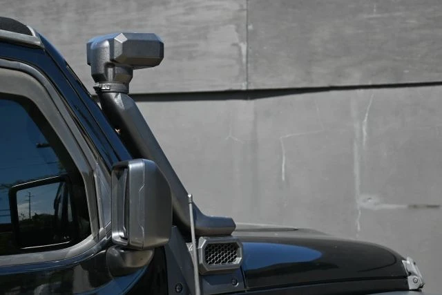 2020 Jeep JL Wrangler - Image 15 of 31