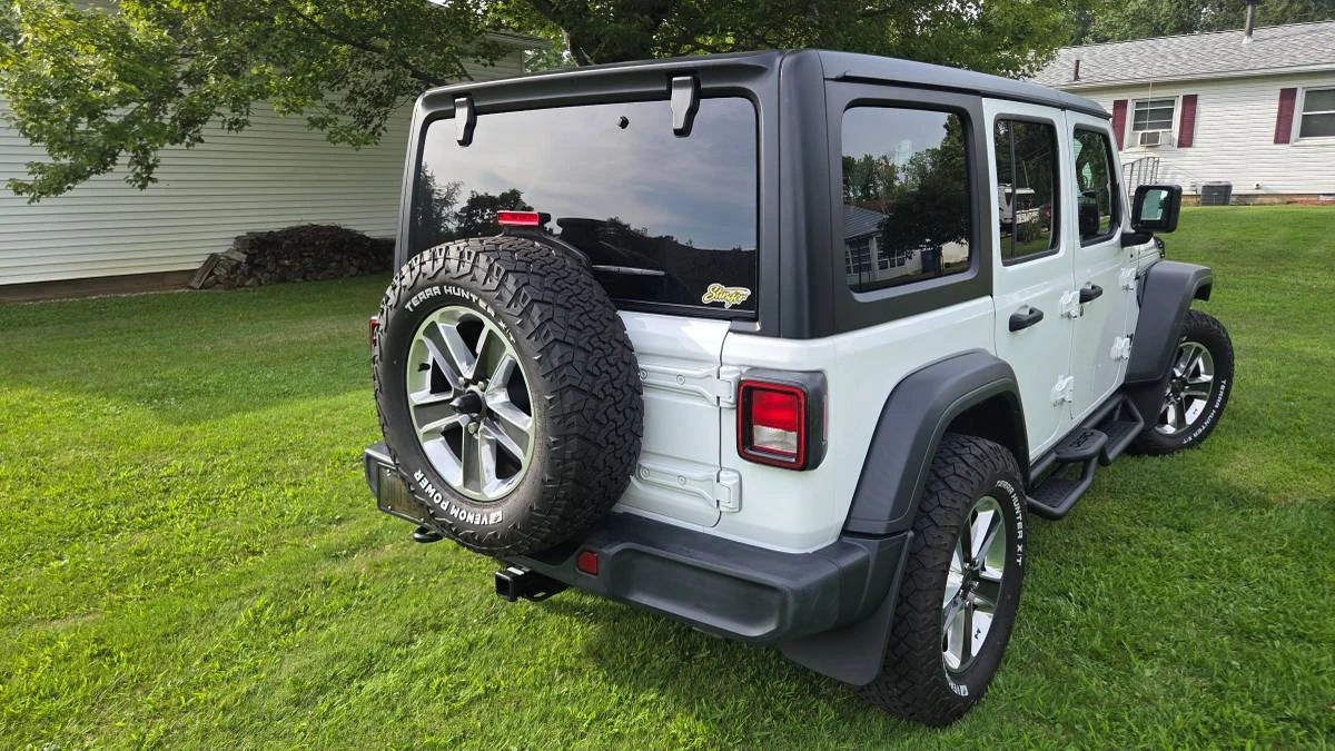 2020 Jeep JL Wrangler - Image 4 of 10