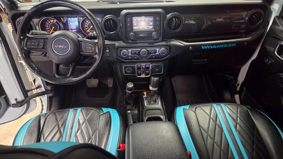 2020 Jeep JL Wrangler - Image 9 of 10