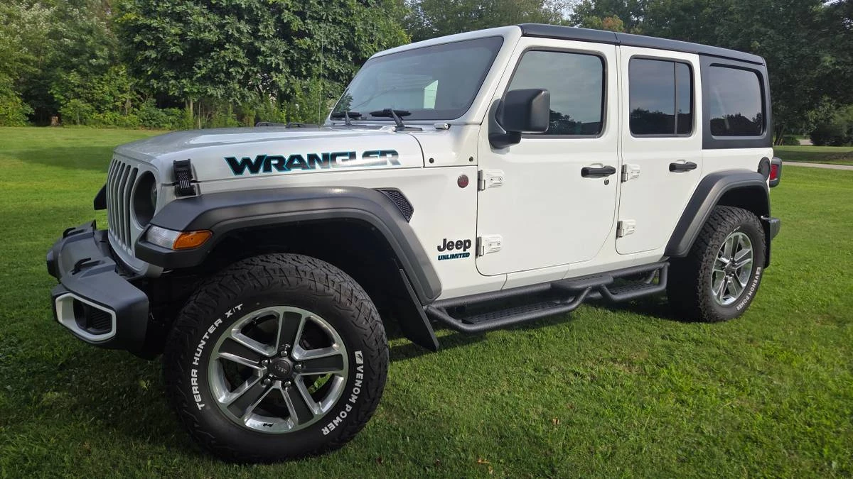 2020 Jeep JL Wrangler - Image 2 of 10