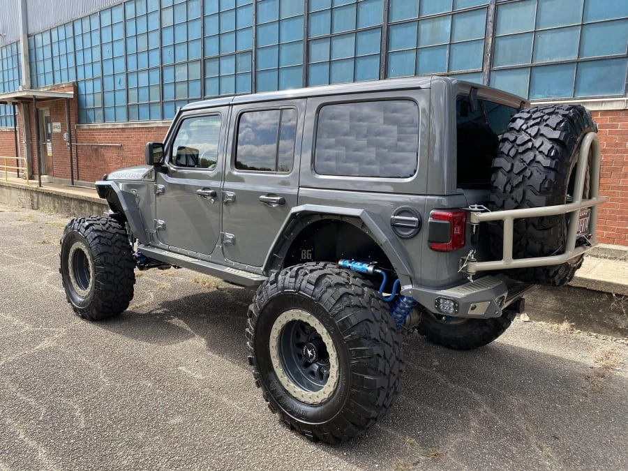 2020 Jeep JL Wrangler - Image 14 of 15