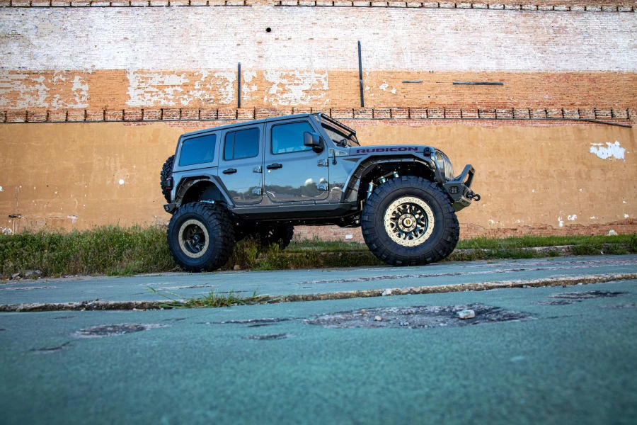 2020 Jeep JL Wrangler - Image 15 of 15