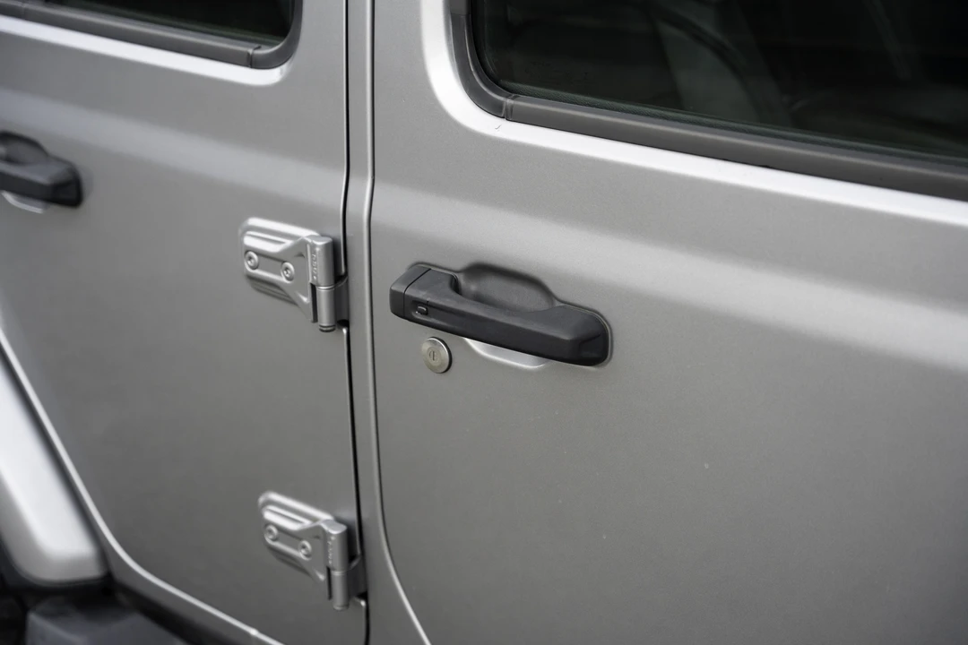 2020 Jeep JL Wrangler - Image 11 of 31
