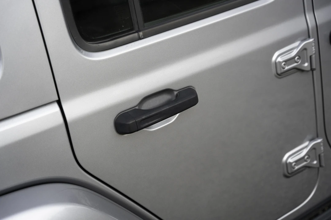 2020 Jeep JL Wrangler - Image 12 of 31