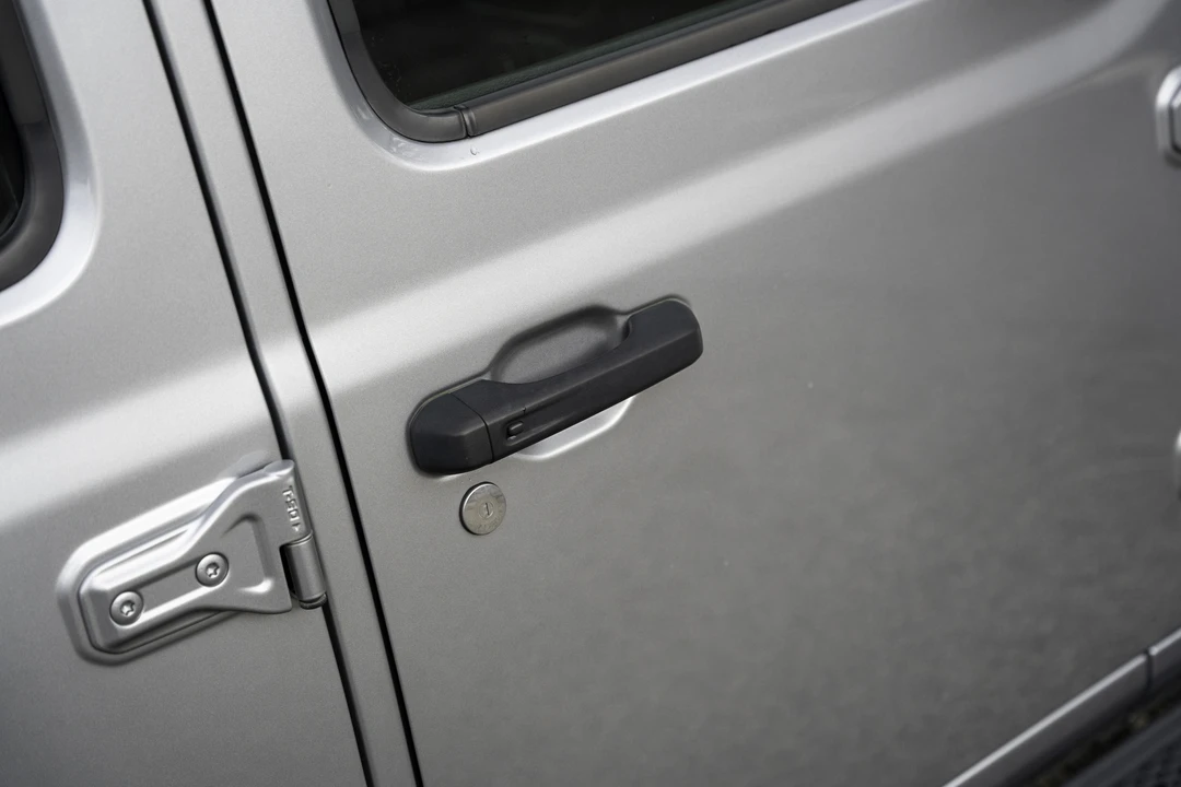 2020 Jeep JL Wrangler - Image 13 of 31