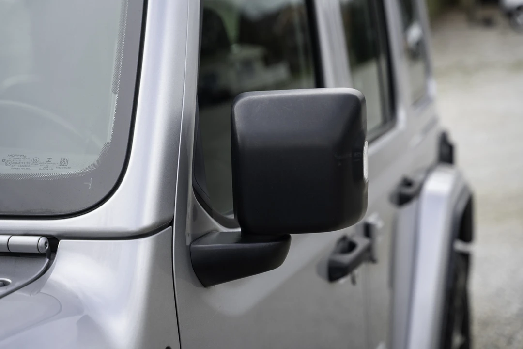 2020 Jeep JL Wrangler - Image 15 of 31