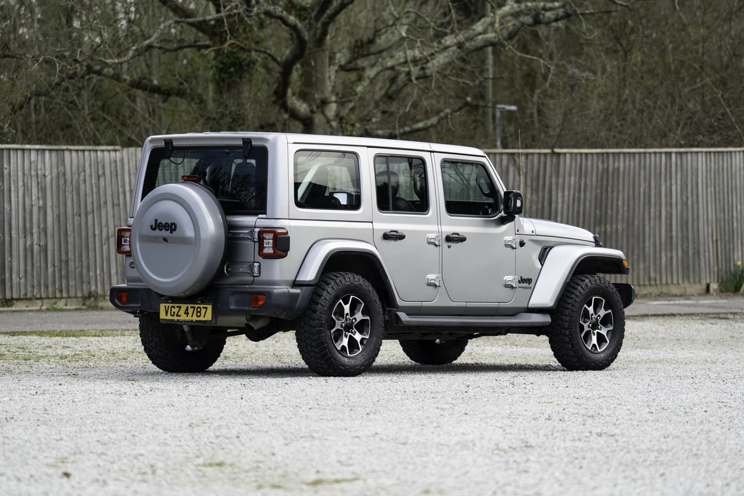 2020 Jeep JL Wrangler - Image 7 of 31