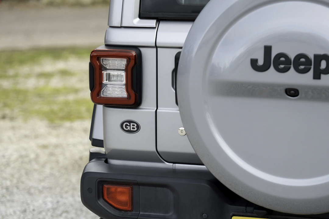 2020 Jeep JL Wrangler - Image 26 of 31