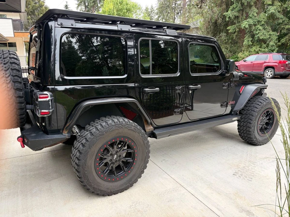 2020 Jeep JL Wrangler - Image 3 of 17
