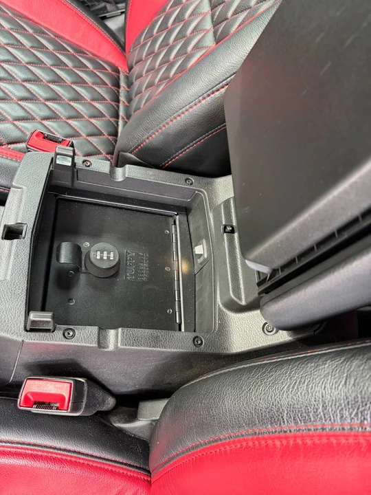 2020 Jeep JL Wrangler - Image 16 of 17
