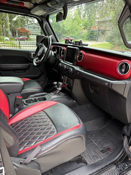 2020 Jeep JL Wrangler - Image 14 of 17