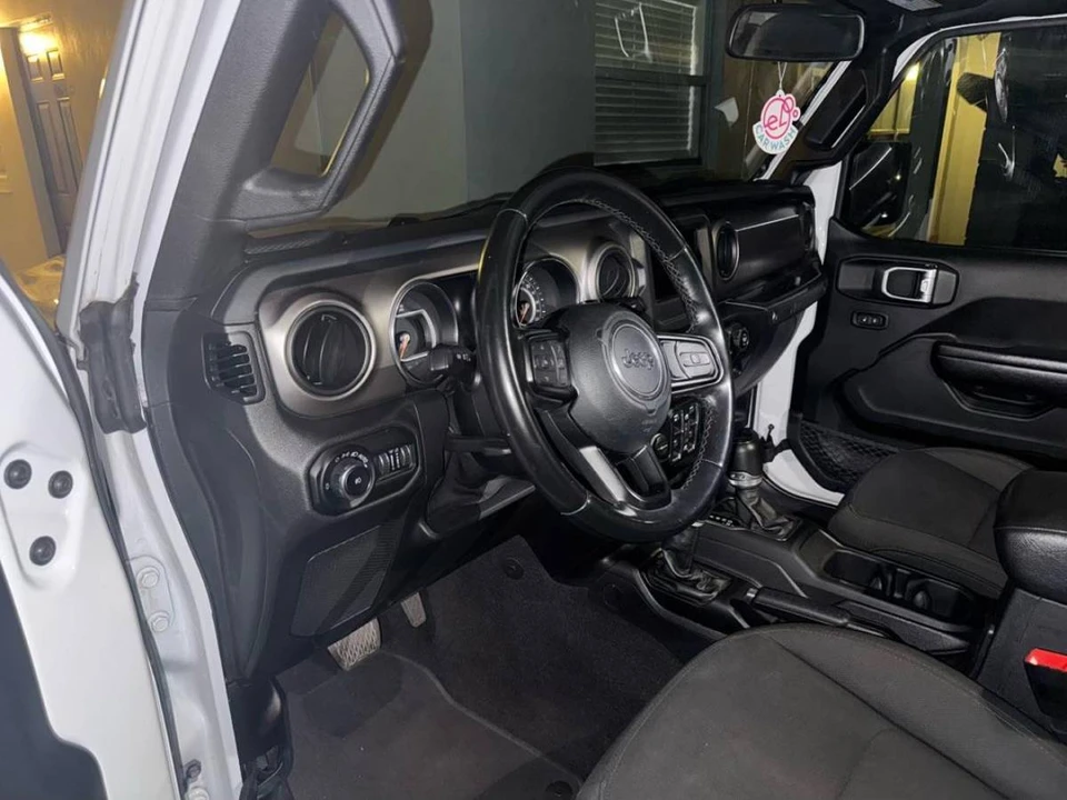 2020 Jeep JL Wrangler - Image 10 of 24