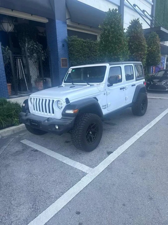 2020 Jeep JL Wrangler - Image 22 of 24
