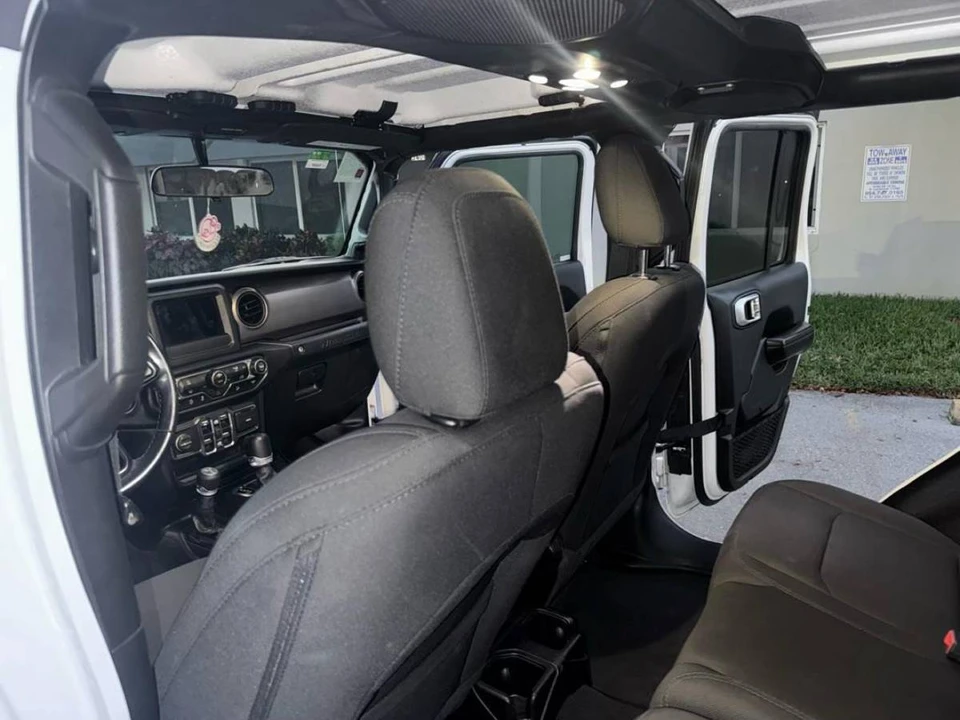 2020 Jeep JL Wrangler - Image 18 of 24