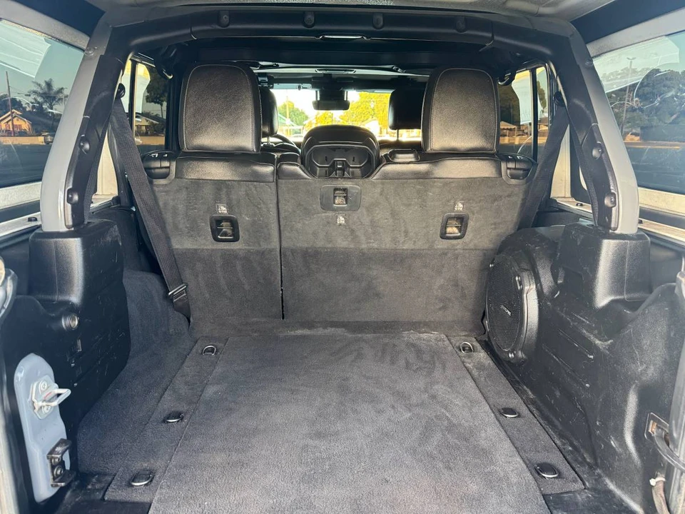 2020 Jeep JL Wrangler - Image 8 of 15