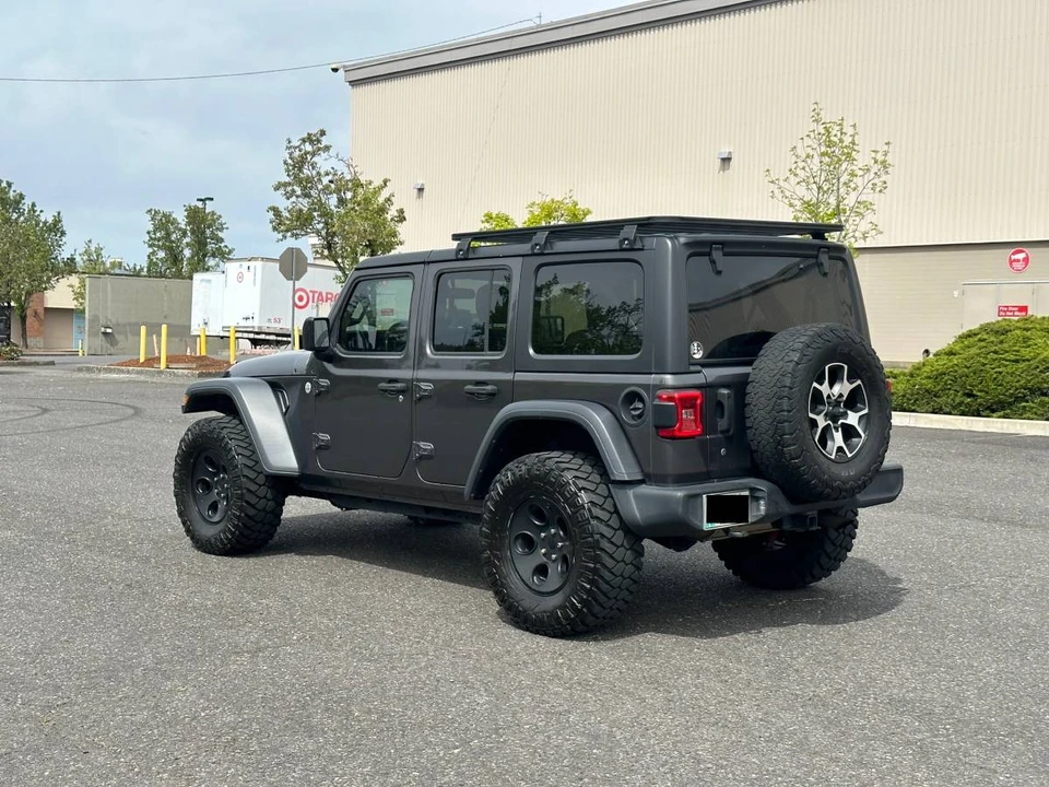 2020 Jeep JL Wrangler - Image 4 of 6