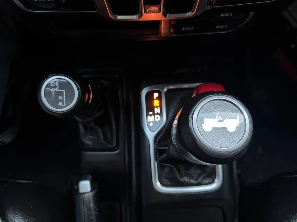 2020 Jeep JL Wrangler - Image 13 of 15