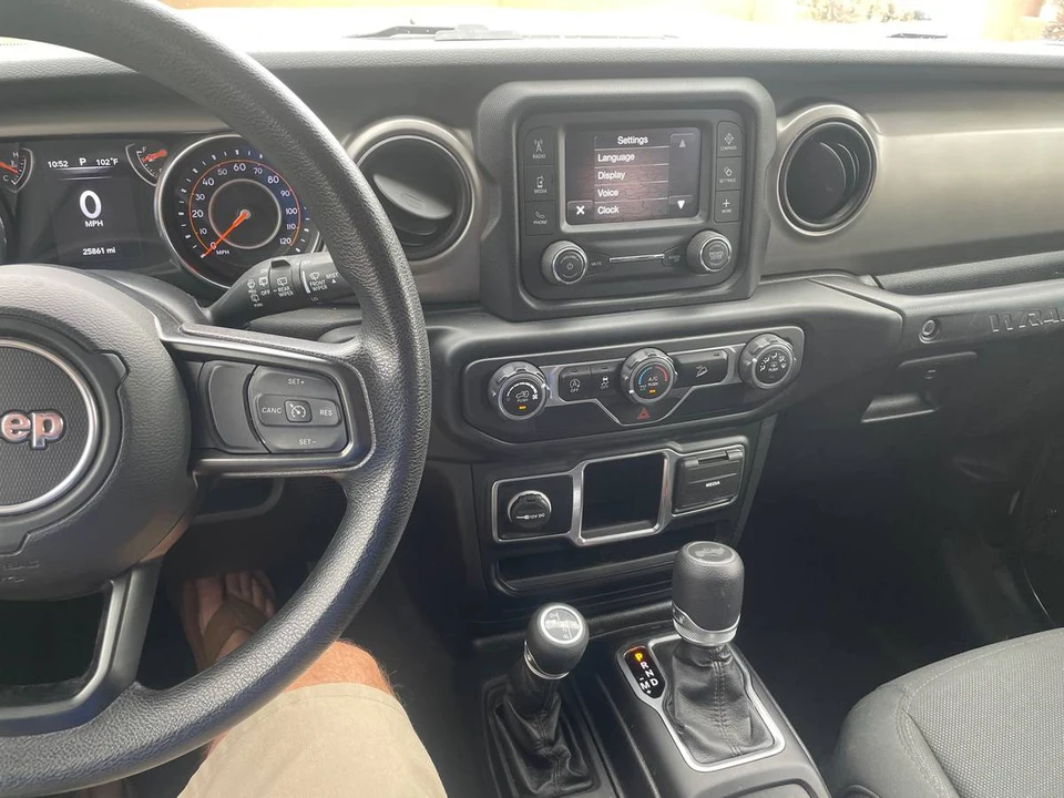 2020 Jeep JL Wrangler - Image 12 of 18