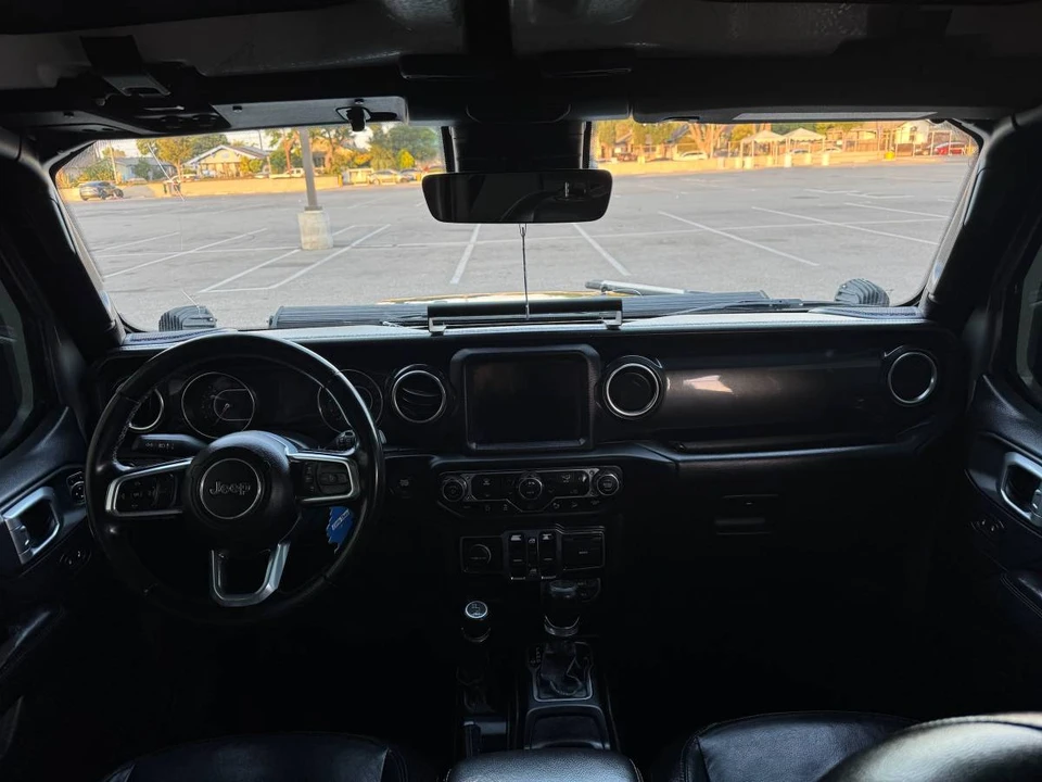 2020 Jeep JL Wrangler - Image 5 of 15