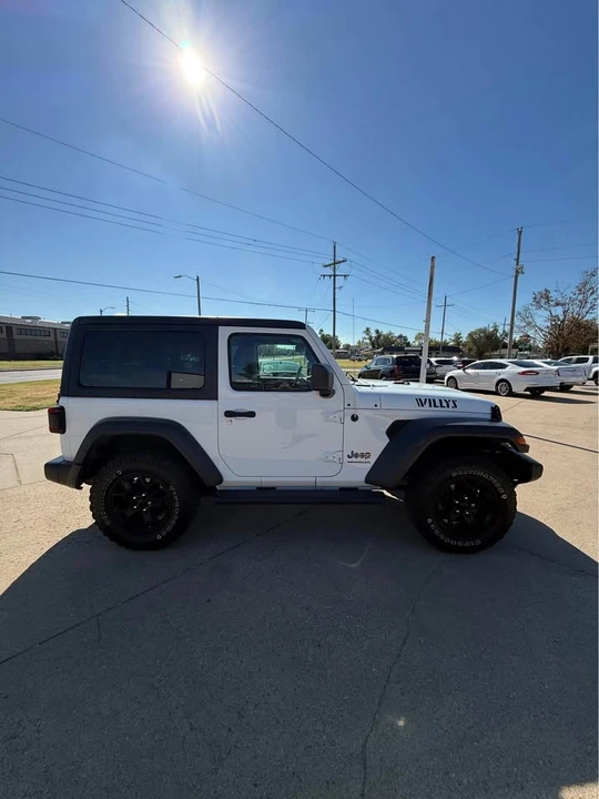 2020 Jeep JL Wrangler - Image 4 of 20