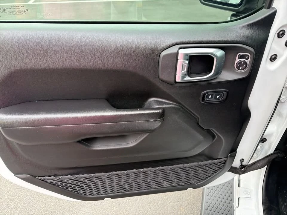 2020 Jeep JL Wrangler - Image 10 of 20