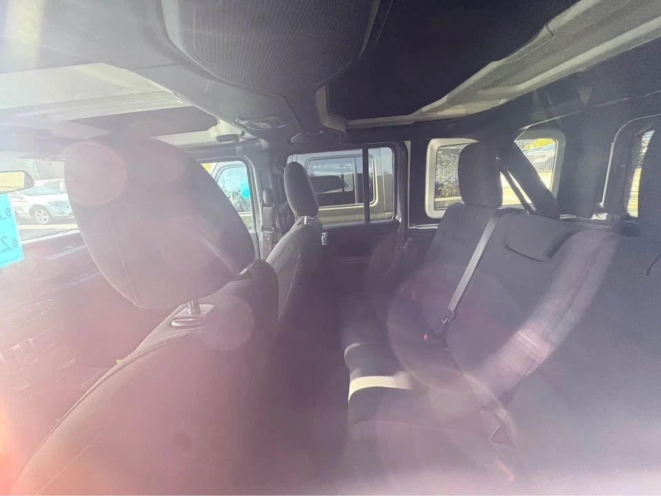 2020 Jeep JL Wrangler - Image 6 of 6