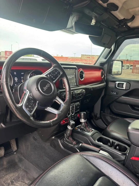 2020 Jeep JL Wrangler - Image 4 of 5