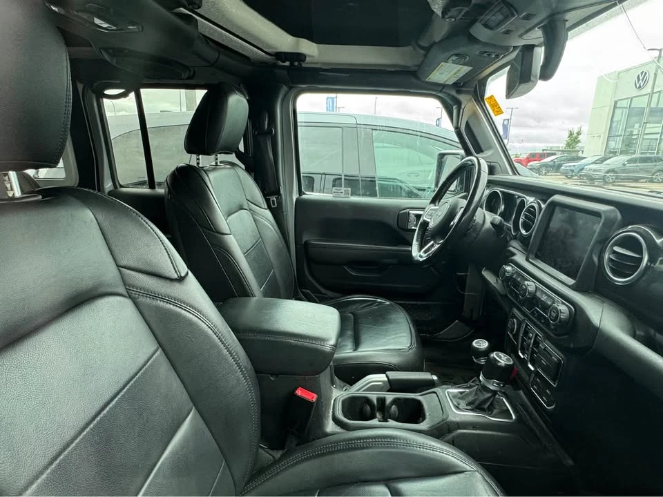 2020 Jeep JL Wrangler - Image 3 of 4