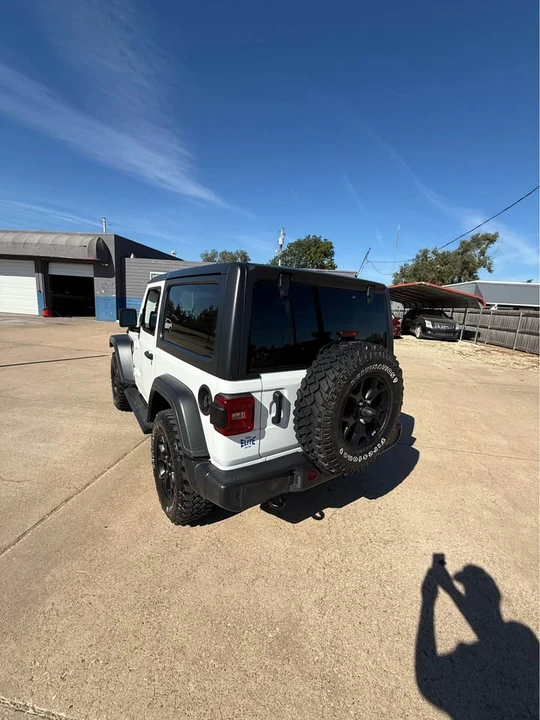 2020 Jeep JL Wrangler - Image 7 of 20