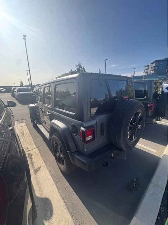 2020 Jeep JL Wrangler - Image 4 of 6