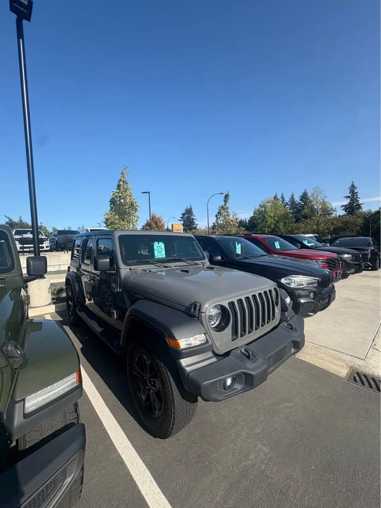 2020 Jeep JL Wrangler - Image 2 of 6
