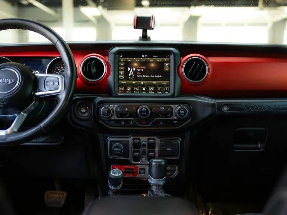 2020 Jeep JL Wrangler - Image 19 of 20