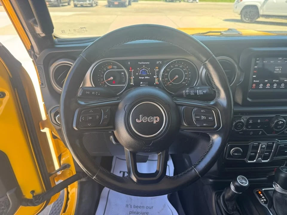 2020 Jeep JL Wrangler - Image 15 of 20