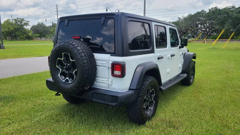 2020 Jeep JL Wrangler - Image 5 of 12
