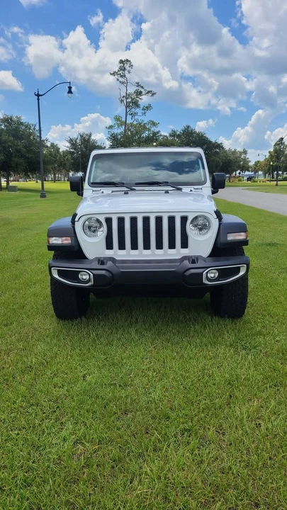 2020 Jeep JL Wrangler - Image 2 of 12