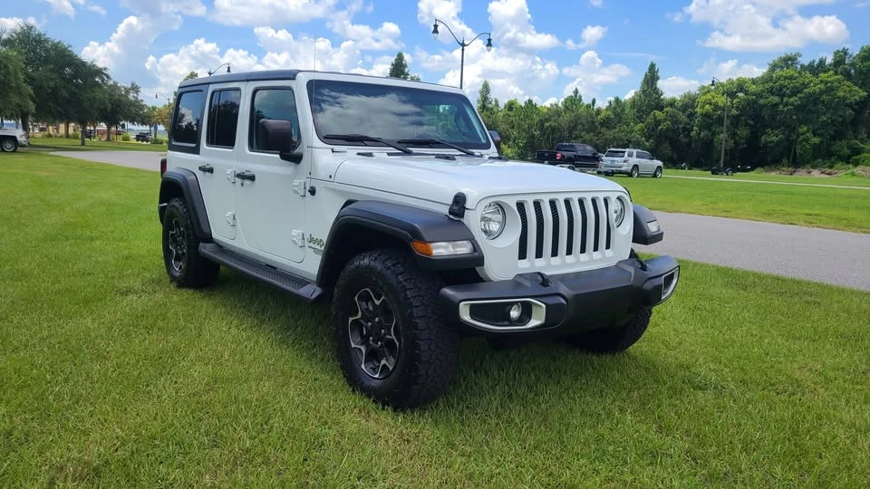 2020 Jeep JL Wrangler - Image 3 of 12
