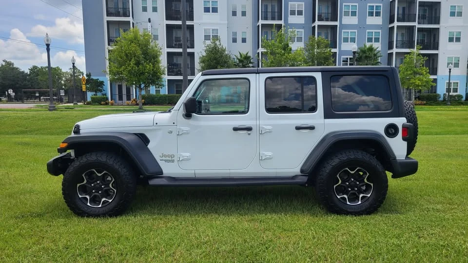 2020 Jeep JL Wrangler - Image 8 of 12